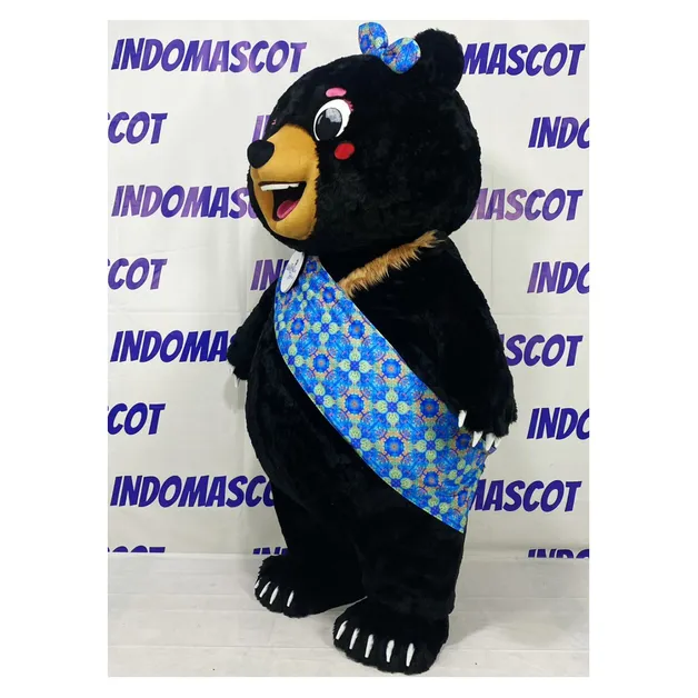 Tourism Malaysia (Female)